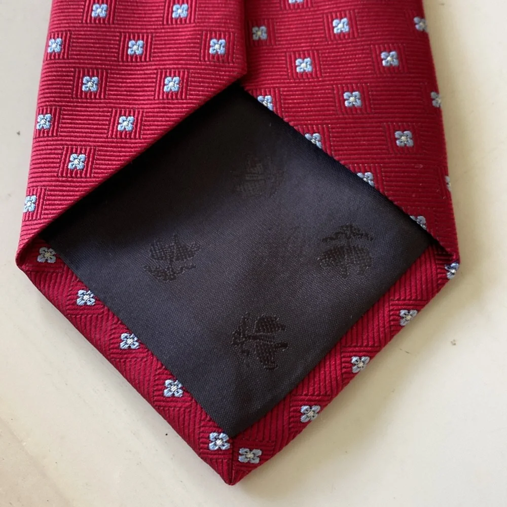 Brooks Brothers Pure Silk Red Tie. Woven in England